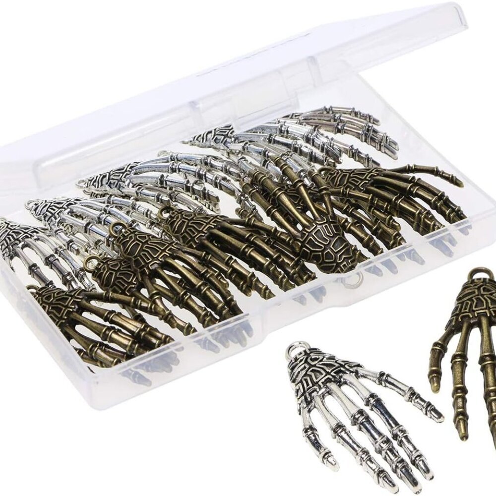 Metal Skeleton Skull Hand Claws Charm Accessories Punk Horror Bone Claw for Hall